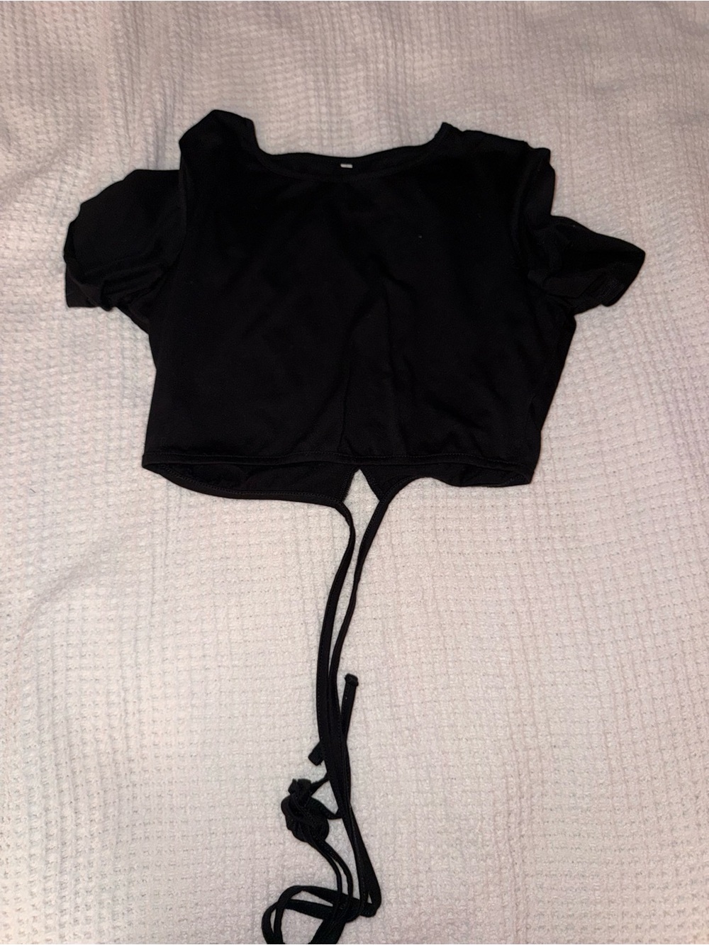 SHEIN Black Tie-Front Short Sleeve Crop Top